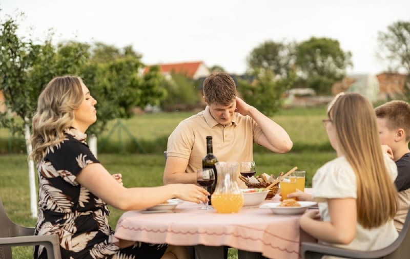 Cum scapi de ţânţari fără a folosi insecticid