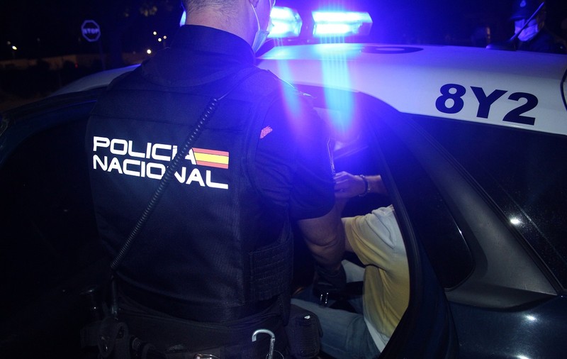 Româncă ademenită în Spania de sora ei și obligată să se prostitueze de zeci de ori pe zi. Nu se ducea să doarmă dacă nu strângea 500 de euro