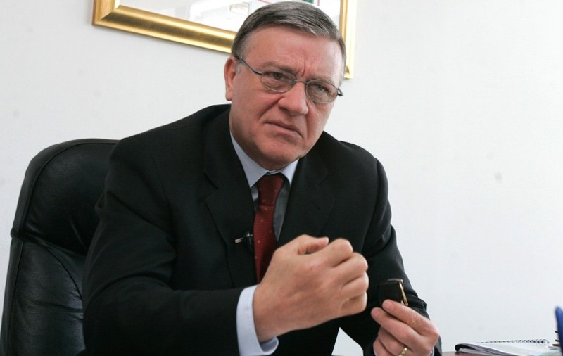 Mircea Sandu cere suspendarea lui Petrescu pentru 10 etape
