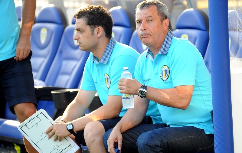 Dacă pleacă Mircea Rednic, se știe noul antrenor al Petrolului! PORTRETUL lui ”Mourinho”