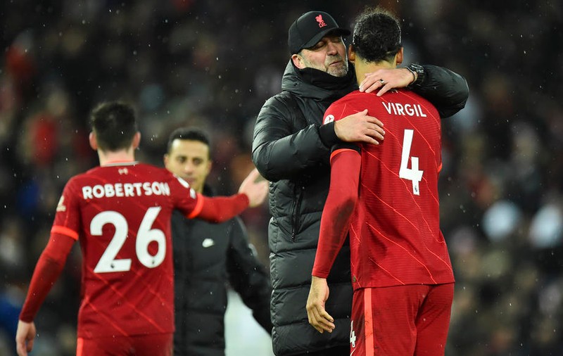 FC Liverpool va transfera doar fotbaliști vaccinați anti-COVID. Jurgen Klopp: „Dacă un jucător nu este vaccinat, este o ameninţare constantă pentru noi toţi”