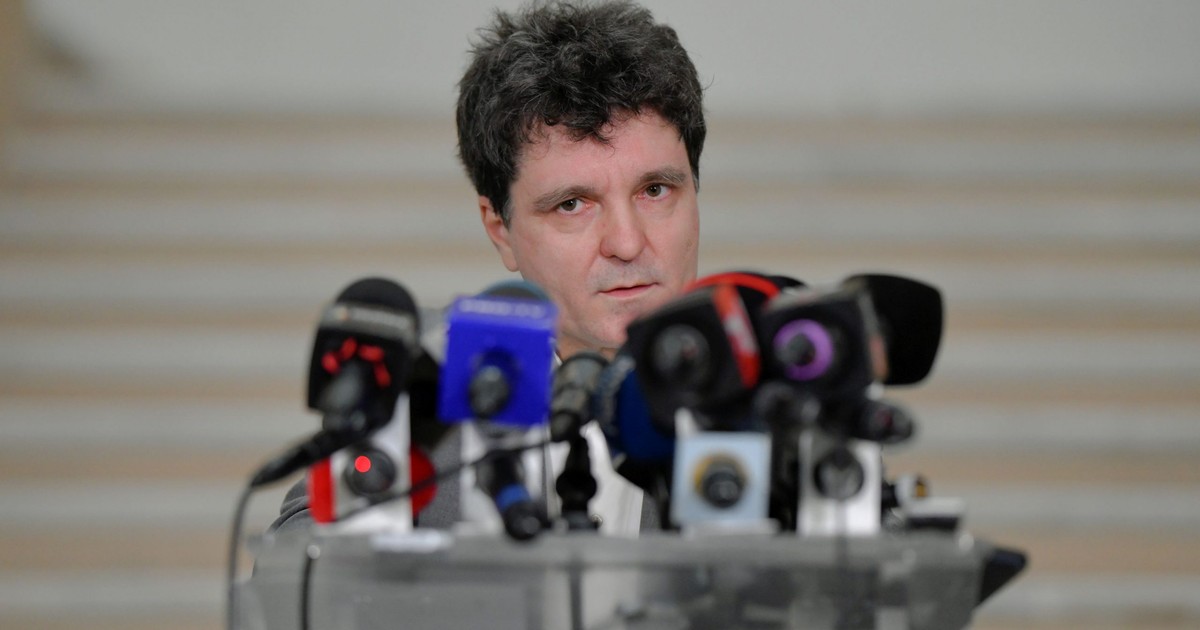 VIDEO Sondaj - intenția de vot pentru Primăria Capitalei. Nicușor Dan, pe primul loc în topul preferințelor bucureștenilor. Câte procente ar obține PNL-PSD pentru Consiliul General