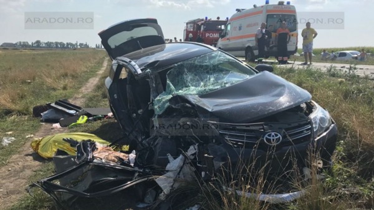Un grav accident s-a produs un Arad. O persoană a murit și alte cinci au fost rănite
