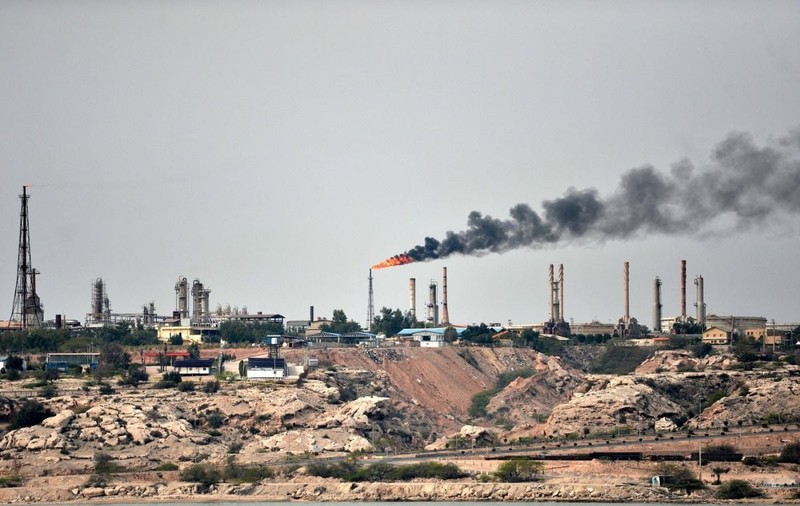 Armata israeliană se pregătește să atace instalații energetice din Iran, dar așteaptă undă verde din partea Statelor Unite. Când ar putea avea loc atacurile