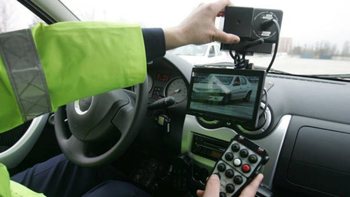 Șofer depistat cu 254 km/oră pe A1