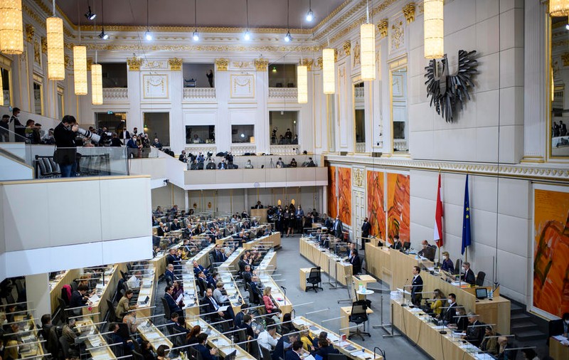 Austria a prezentat un proiect de lege de legalizare a sinuciderii asistate a adulţilor care suferă de boli foarte grave