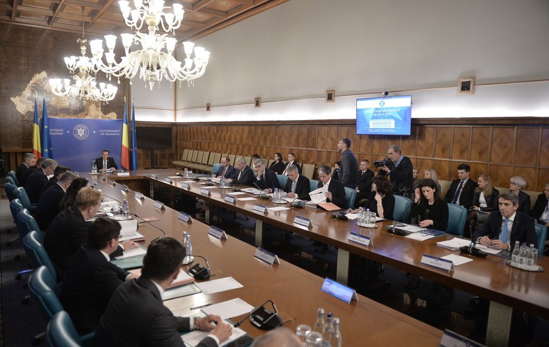 Guvernul a stabilit nivelul salariului minim pentru anul 2020