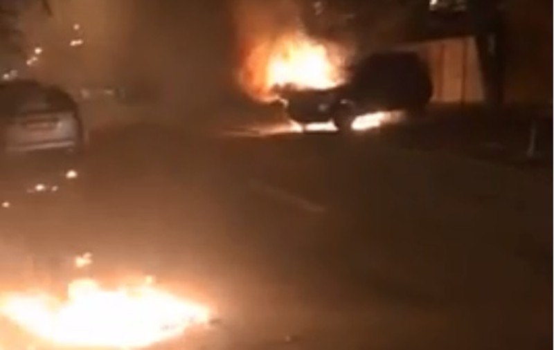 O femeie din Botoșani a vrut să-i incendieze mașina iubitului, dar focul s-a extins și la casa acestuia! Tânăra a vrut să fugă din țară, dar a fost prinsă