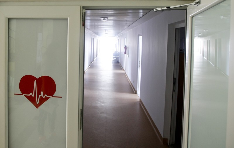 Pacient GĂSIT MORT în spital, la Bacău, după ce cadrele medicale ÎL DĂDUSERĂ DISPĂRUT