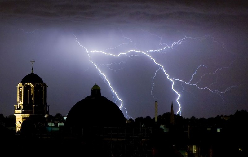 Un sistem gigantic de furtună se îndreaptă cu repeziciune spre o țară aflată la granița cu România