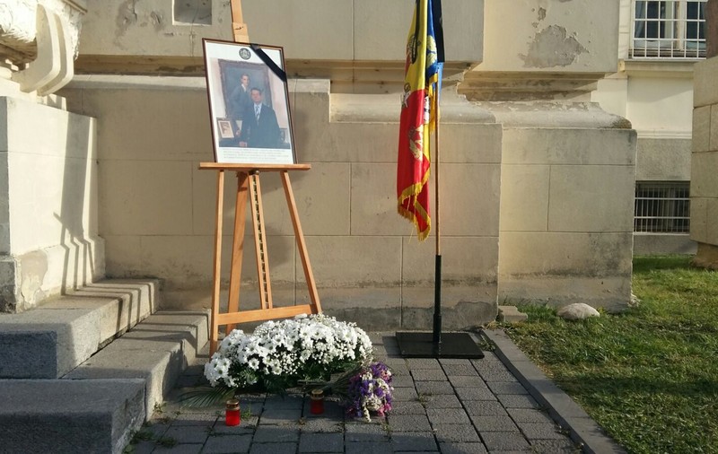 Alba Iulia: Carte de condoleanţe în memoria Regelui Mihai I deschisă în Sala Unirii| FOTO/VIDEO