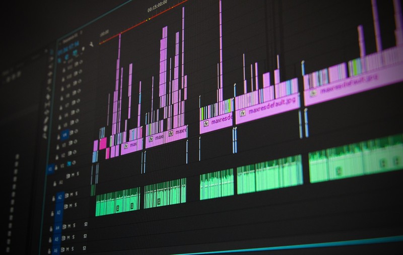Softul revoluționar Adobe, care depistează dacă o imagine a fost modificată în Photoshop. Programul experimental se folosește de inteligența artificială