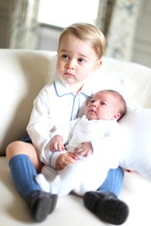 Prințul George - Portret oficial la 2 ani
