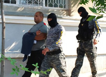 Daniel Marinel Bogdan, zis Cocoș, liderul grupării de traficanți care a exploatat zeci de fete, avea printre membri un pompier și printre clienți, alt pompier și polițiști | Foto: gazetanoua.ro