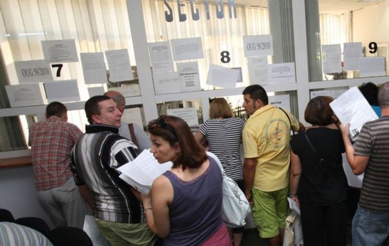 Guvernul a amânat depunerea Declarației 600 până la jumătatea lunii aprilie: Până în prezent s-au depus 28.500 de formulare, din totalul de 210.000
