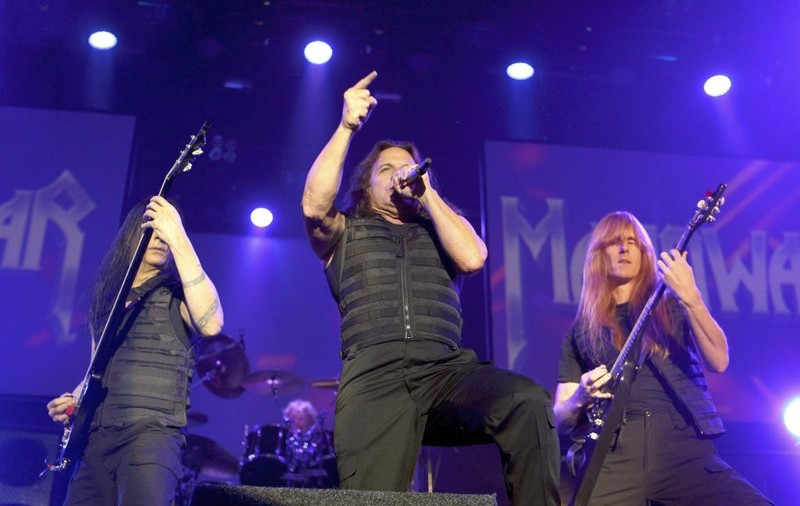 Steagul României, pe coperta noului album al formaţiei «Manowar» | FOTO