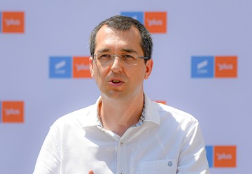 Vlad Voiculescu, cel mai puternic contracandidat în partid al lui Dacian | Foto: Hepta