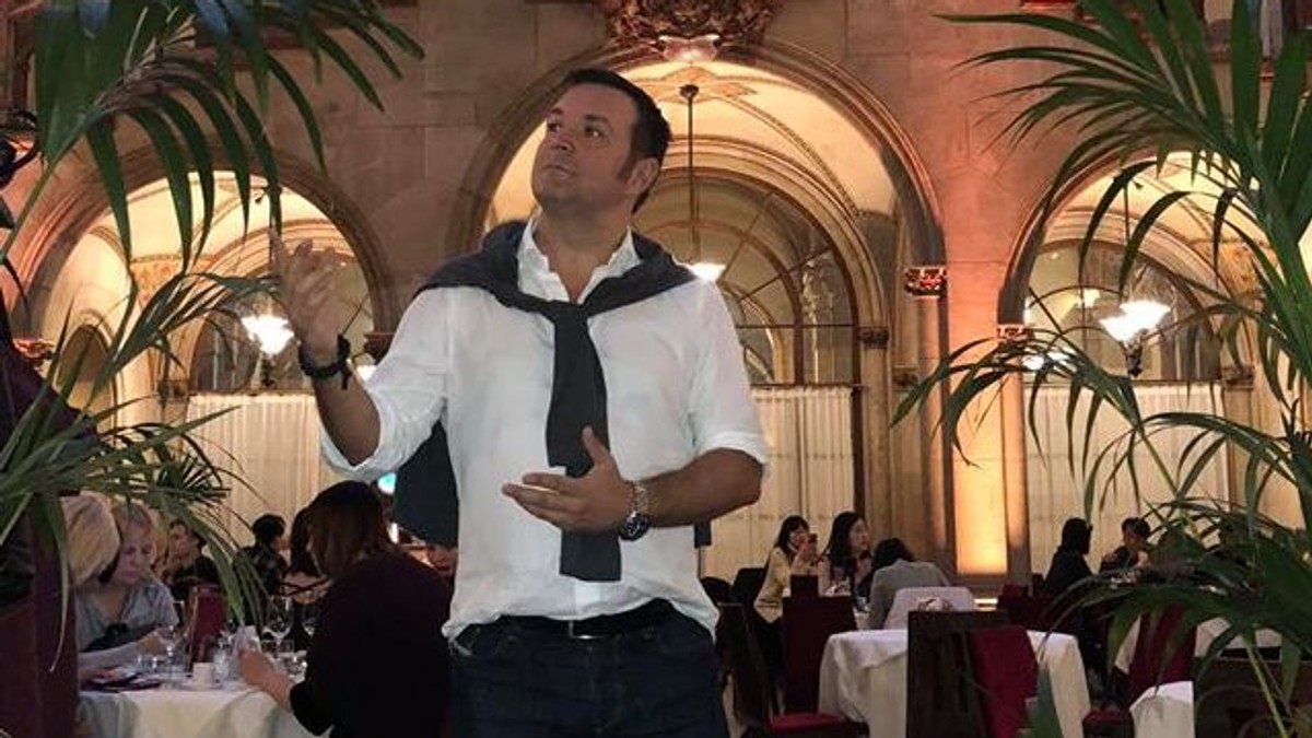 La ce scenă a asistat Daniel Buzdugan într-o cafenea din Viena. "La București, imaginea e totul"