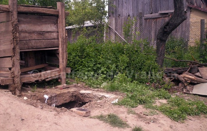 Bebeluș aruncat la toaletă în județul Prahova. Fetița a fost salvată de polițiști, însă a murit la scurt timp. Cine sunt polițiștii care au acționat