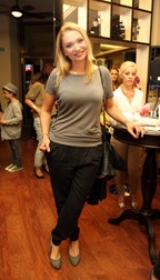 Cristina Cioran a preluat emisiunea "Acces Direct" pe perioada în care Simona Gherghe este în concediu de creștere a copilului