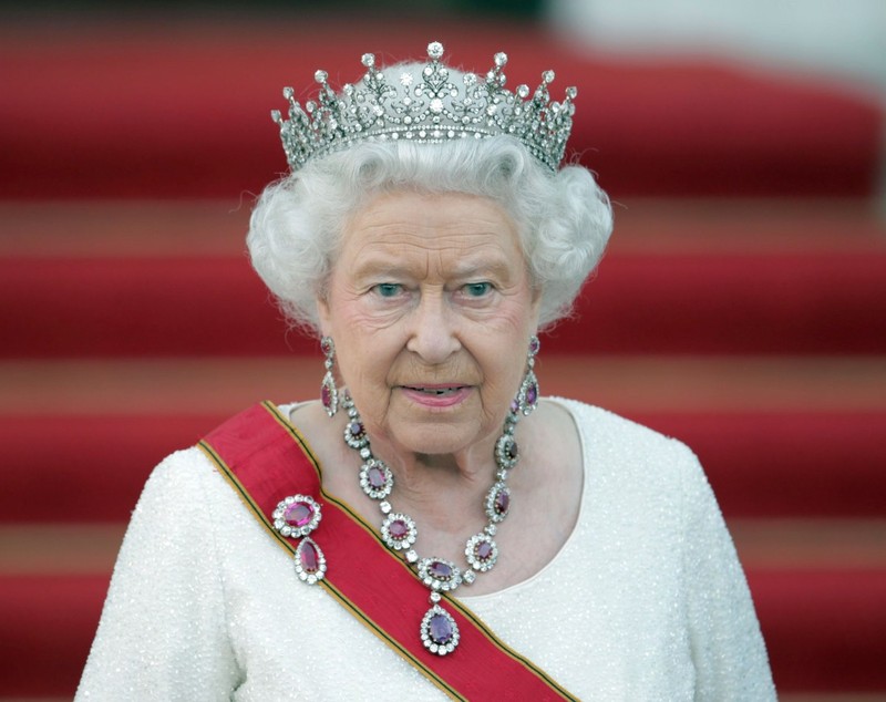 Ce a făcut prințul Harry timp de 10 minute în fața reginei Elisabeta înainte de nunta cu Meghan Markle
