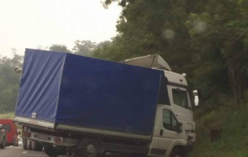 UPDATE | Accident auto pe DN14, în județul Sibiu. Traficul rutier a fost reluat în localitatea Târnava
