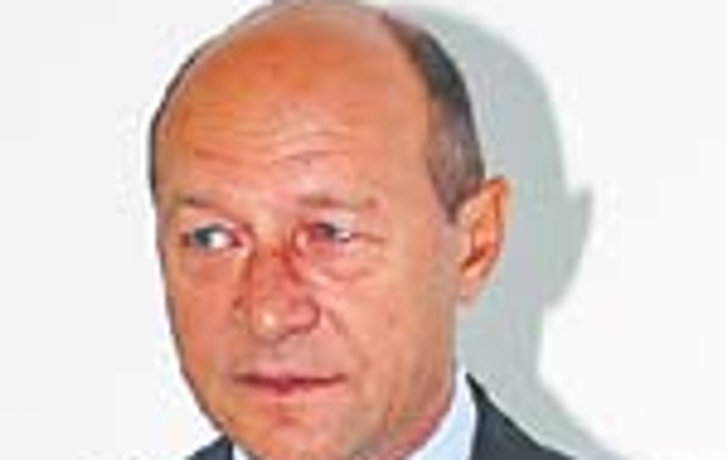 Basescu relanseaza relatiile cu Rusia, cu ajutorul timbrelor