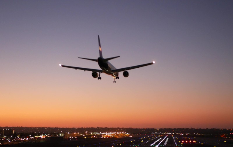 Un român celebru, despre cel mai înspăimântător aeroport din Europa, când aterizezi: „M-am dezbrăcat, am rămas în chiloți, dați-mă jos”