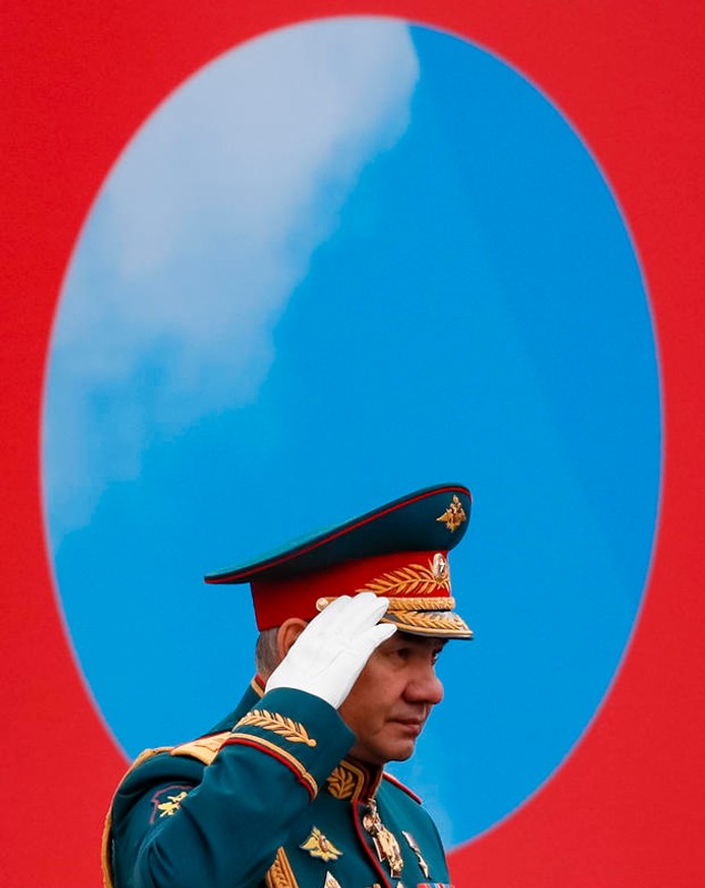 Peste 12.000 de militari, la parada de Ziua Victoriei de la Moscova. Putin: „Ne vom apăra ferm interesele”
