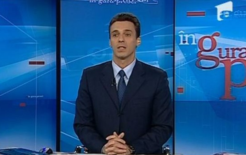 Mircea Badea, agasat de o "doamnă corpolentă" la Poştă | VIDEO