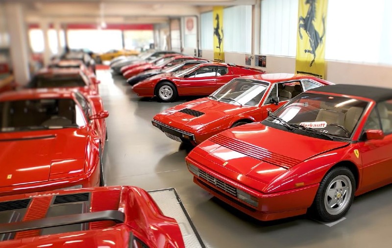 Un german de 93 de ani a vândut 41 de mașini Ferrari, Alfa Romeo, Lancia și Porsche pentru 4.300.000 de euro, în doar câteva ore