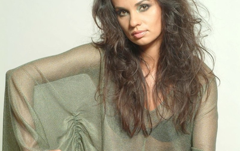 Designerul Mirela Popa îşi lansează colecţia de iarnă 