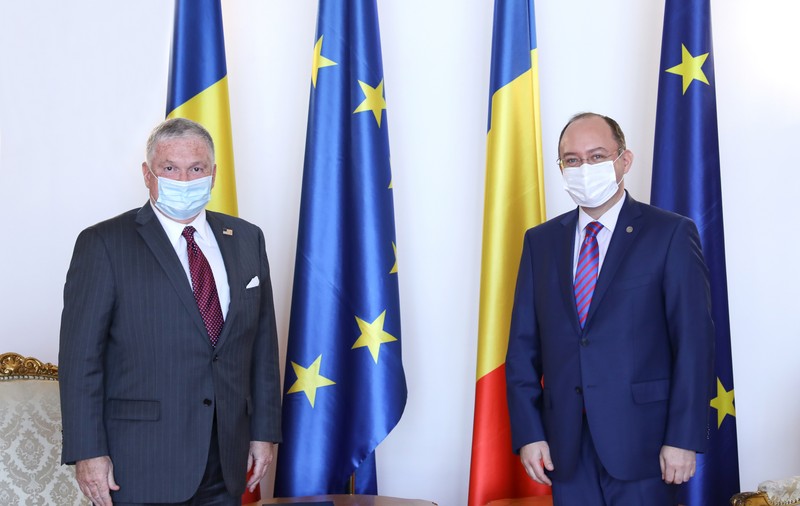 MAE: „România va trimite în SUA o delegație militară formată inclusiv din personal medical, în contextul pandemiei”