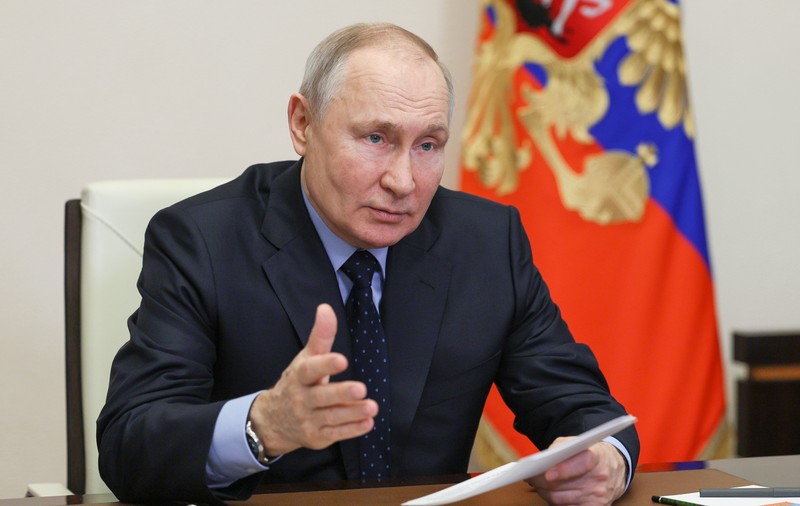 Vladimir Putin l-a numit guvernator interimar în regiunea rusă Omsk pe fostul șef al guvernului separatist din Donețk
