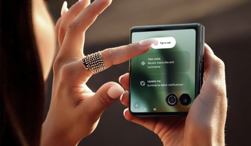 Motorola lansează noul smartphone pliabil razr 60 ultra. Foto: Motorola