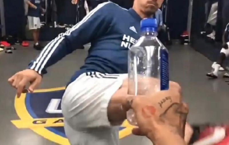 VIDEO / Bottle Cap Challenge, nebunia verii 2019
