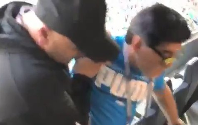 VIDEO | Maradona, dus de urgență la spital, după meciul Argentinei cu Nigeria
