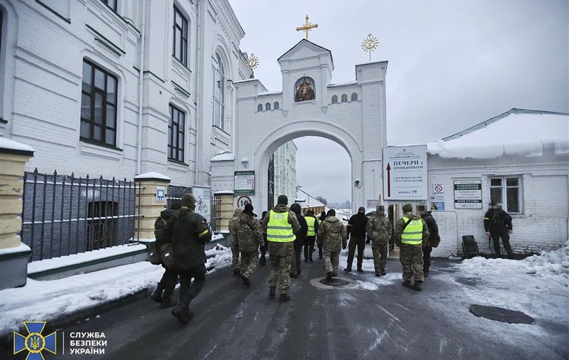 Percheziții la mănăstirea Lavra Peșterilor din Kiev. Ce suspectează oficialii ucraineni că se află în lăcașul de cult