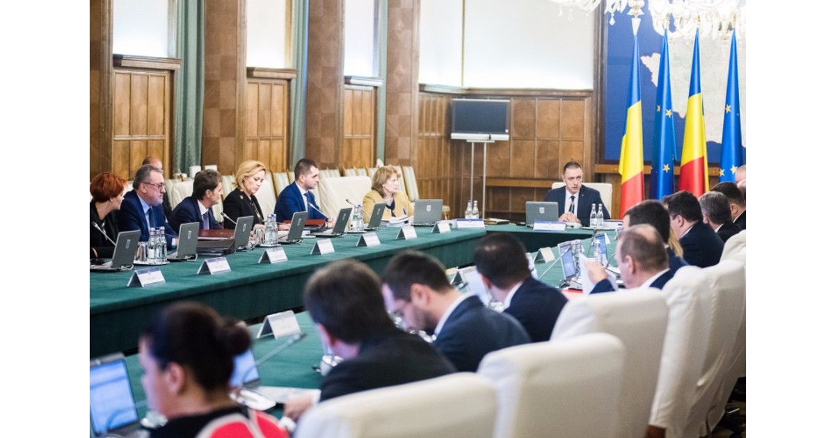 Elevii de etnie română din Ucraina vor beneficia de burse de studiu