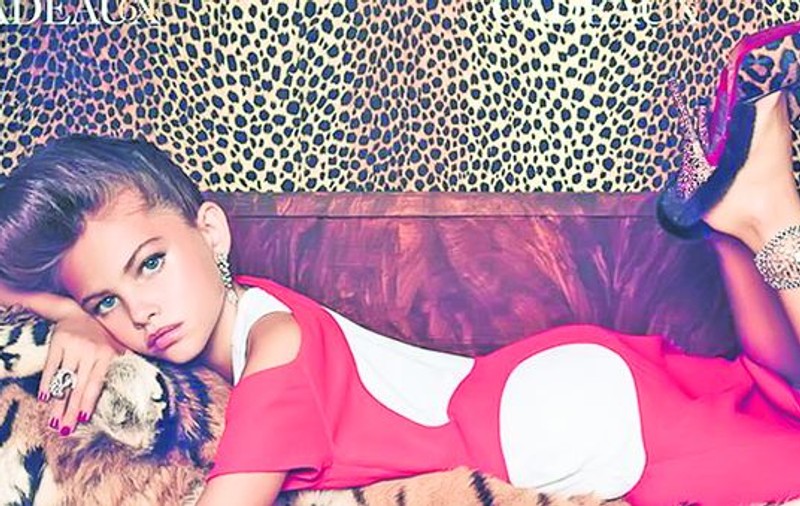 Mama fetiţei model care a şocat o lume întreagă după ce a pozat Veronika provocator la doar 10