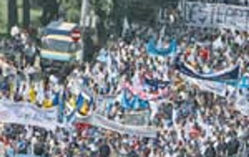 15.000 de romani au cerut in strada cresterea salariilor