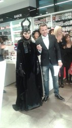 Lora s-a transformat in maleficent, personajul ei preferat