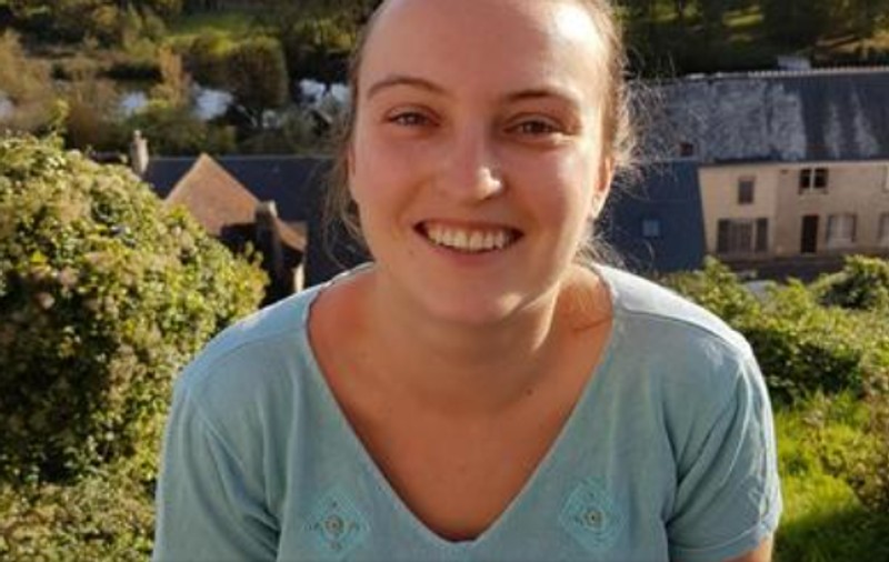 Un șofer român care și-a condus duba 18 ore neîntrerupt a ucis o tânără, în Franța. Avea 122 km/h: „Nici o roată nu a atins pământul”