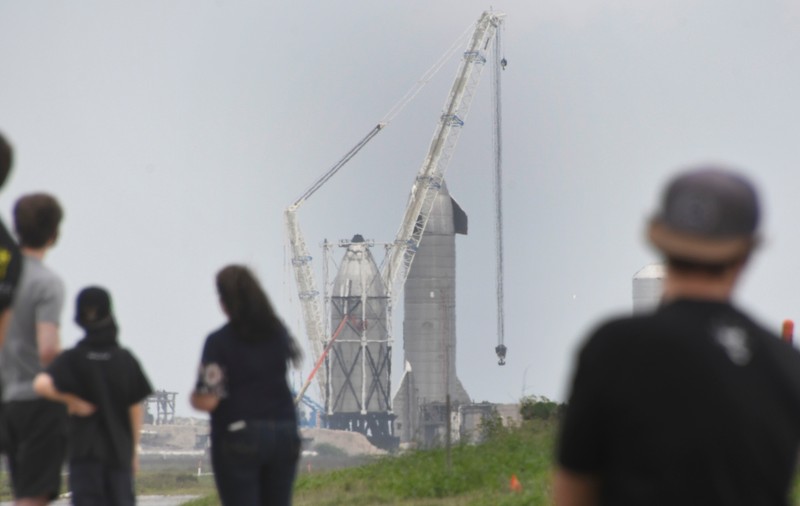 SpaceX va testa, pentru prima dată, cea mai mare rachetă spațială din lume