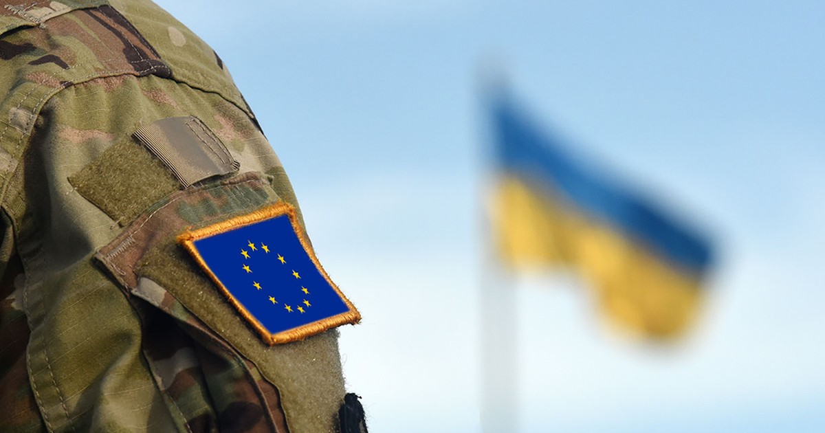 Soldat UE, steagul Ucrainei