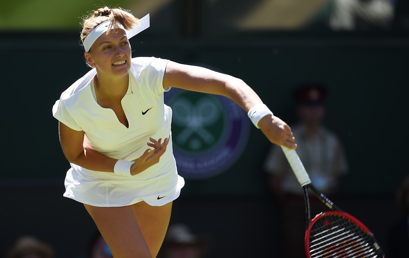Petra Kvitova nu va juca trei luni, după ce a fost tăiată la mână cu un cuțit de un hoț