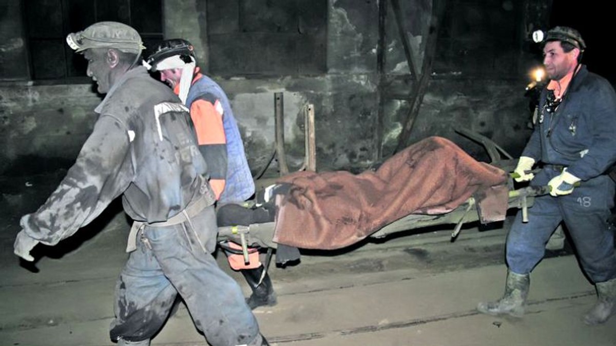 Minerul accidentat la Livezeni a murit