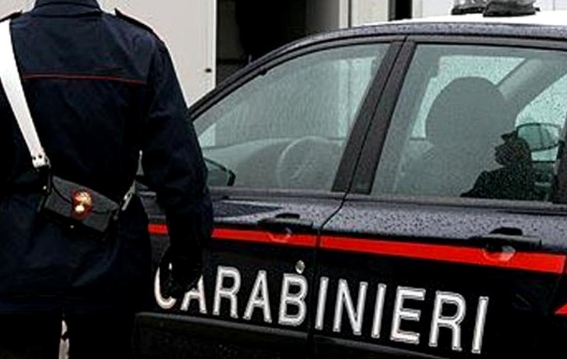 O româncă din Italia a vrut să se sinucidă, dar a fost salvată în ultimul moment de carabinierii locali