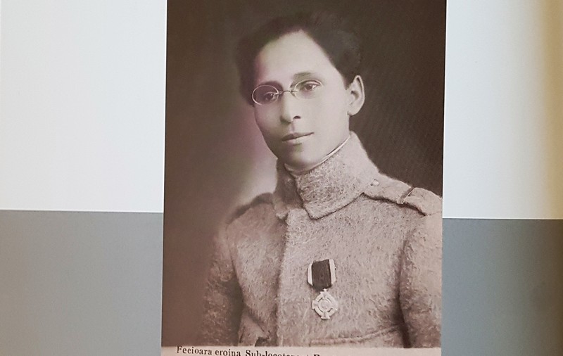 CENTENAR/ Eroina Ecaterina Teodoroiu apare într-o fotografie unicat: photoshop din 1920