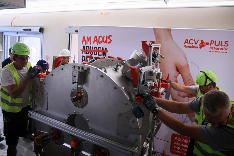 Instalarea primului RMN neonatal din România